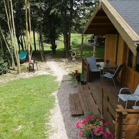 Sasinowe Nad Jeziorem Alojamento de Turismo Selvagem *