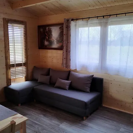 Sasinowe Nad Jeziorem Lodge Maldyty