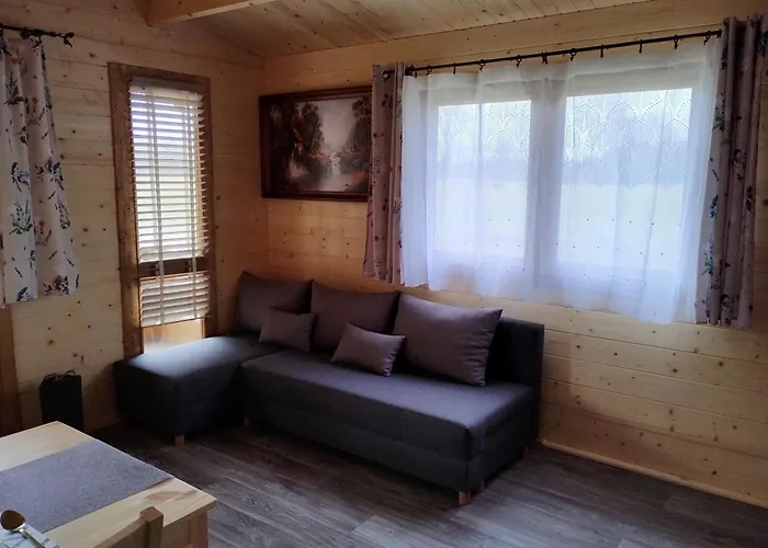 Sasinowe Nad Jeziorem Lodge Maldyty