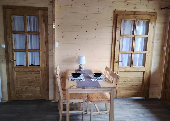 Sasinowe Nad Jeziorem Lodge